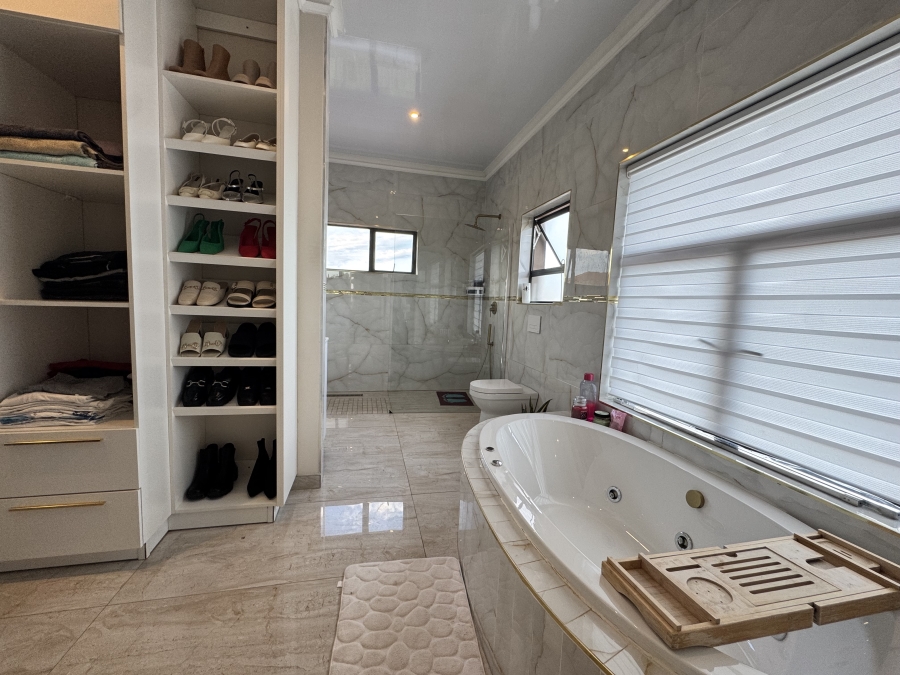 4 Bedroom Property for Sale in Doringkruin North West